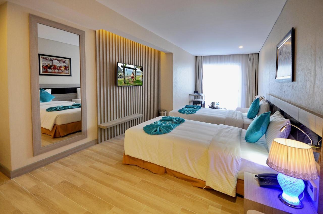 เดอะ เอ็มซีอาร์ ลักชัวรี ยา จาง โฮเต็ล Hotel ญาจาง ภายนอก รูปภาพ